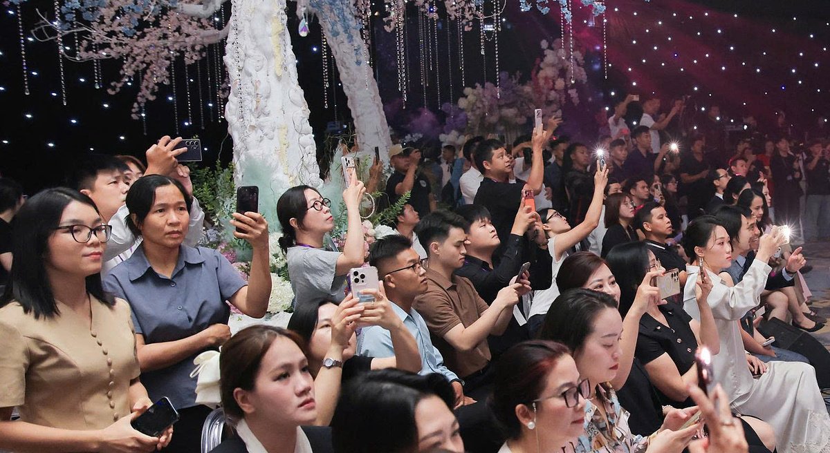 Triển lãm cưới The Vietnam Grand WeddX thu hút đông đảo khách với trải nghiệm immersive lần đầu tiên tại Việt Nam