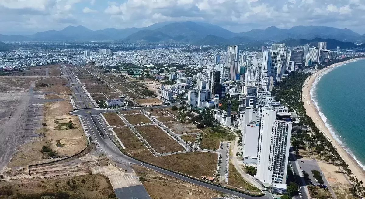 Tại sao không áp dụng chính sách đặc biệt để giải quyết khó khăn trong vụ vi phạm bán đất quốc phòng Nha Trang