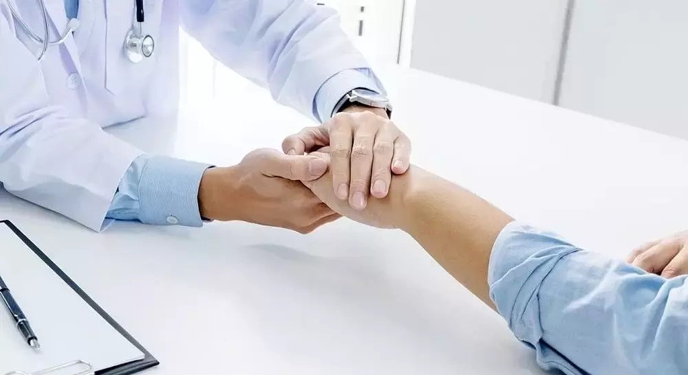 Nhu cầu tình dục cao có phải là bệnh cuồng dâm?