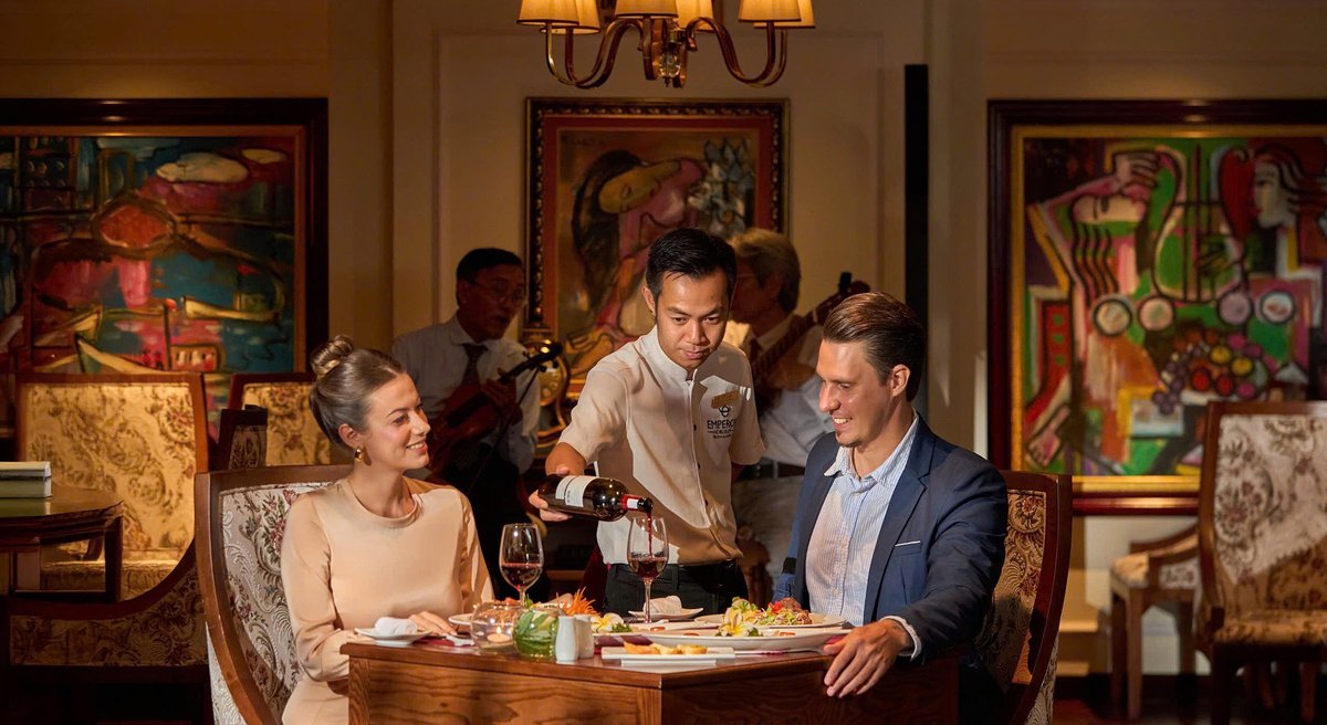 Tại sao du khách Nga ùn ùn kéo đến Việt Nam trong nửa đầu năm nay