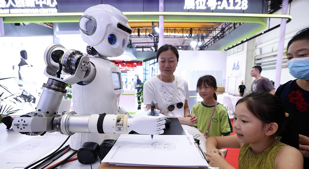 Những trở ngại hiện tại khiến robot hình người chưa thể được ứng dụng rộng rãi trong cuộc sống