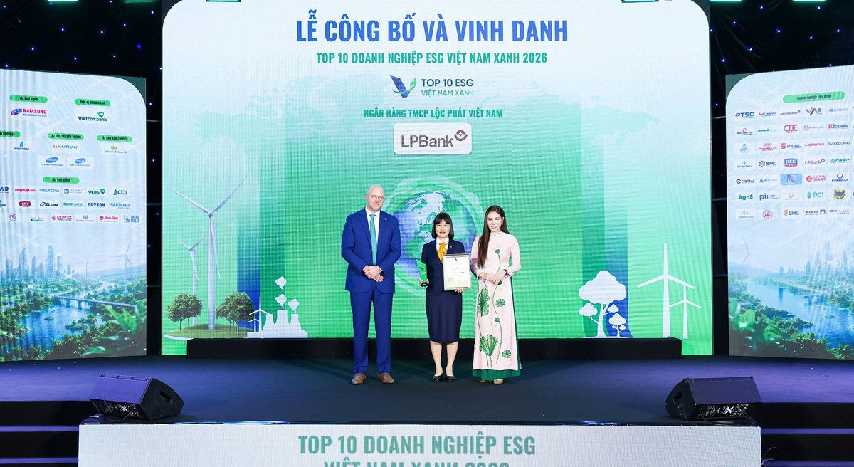 LPBank vinh dự nhận hai danh hiệu quan trọng về phát triển bền vững